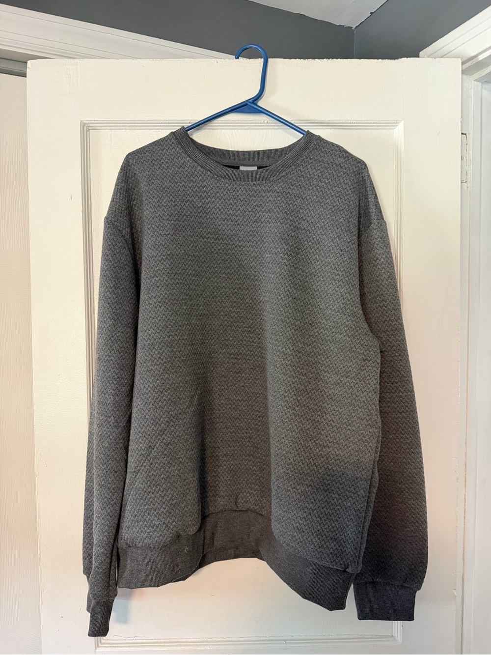 Men's Crewneck Textured Gray Sweater